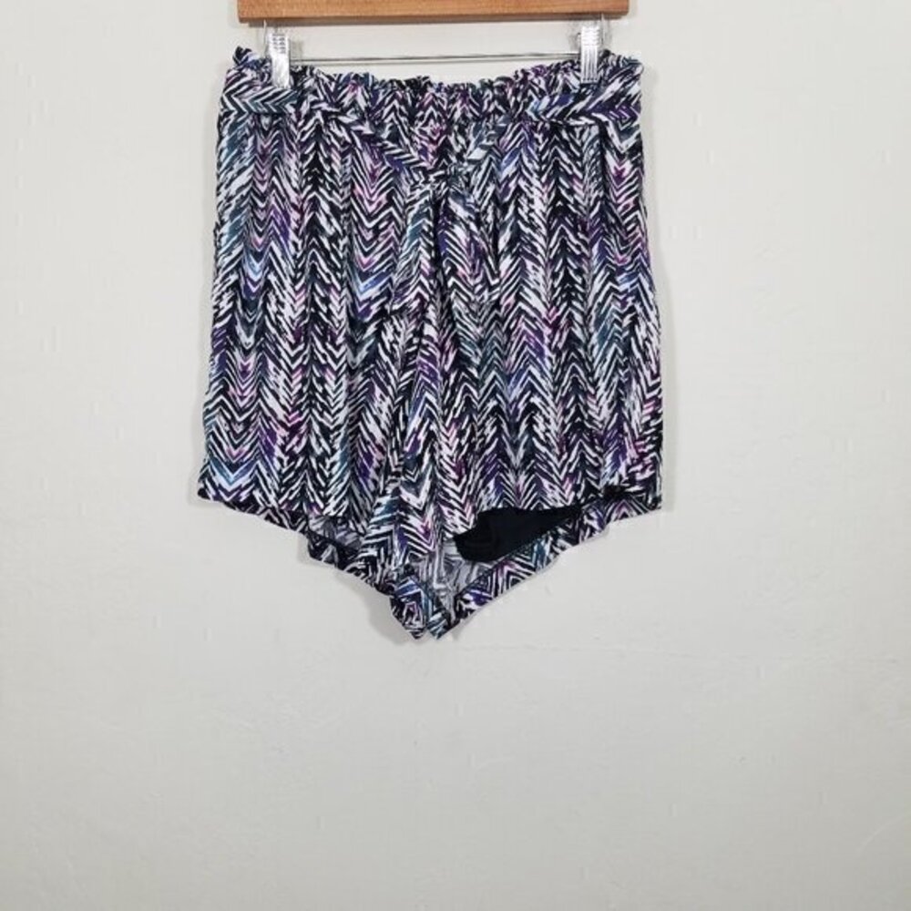 Torrid Pull-On Short with Belt Size 00